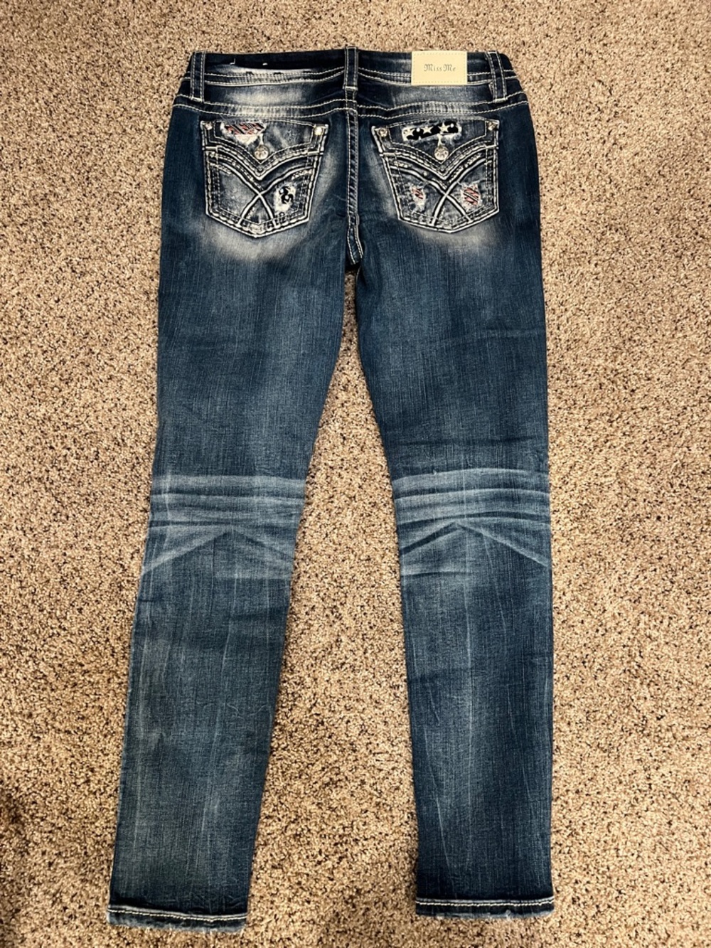 Miss Me Distressed Low Rise Ankle Skinny size 30 Americana style bling - Picture 7 of 9
